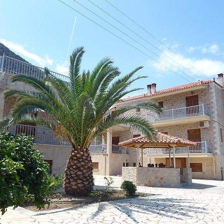 Karantonis House Apartment Leonidio Exterior photo